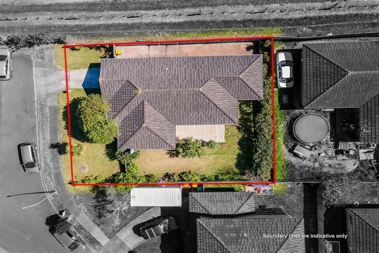 Photo of property in 30 Misty Valley Drive, Henderson, Auckland, 0612