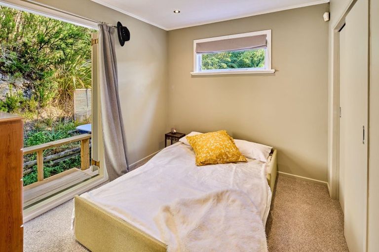 Photo of property in 194 Eastern Hutt Road, Taita, Lower Hutt, 5019