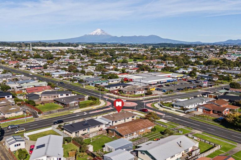 Photo of property in 205 Parklands Avenue, Bell Block, New Plymouth, 4312