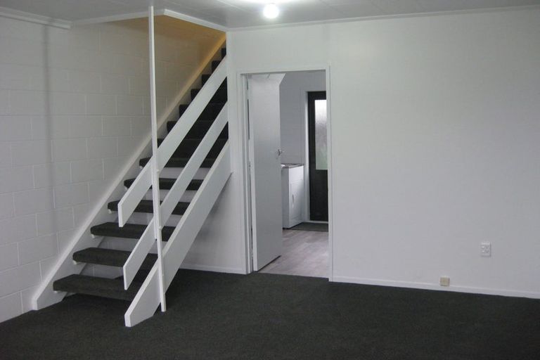 Photo of property in 2/86 Picton Avenue, Riccarton, Christchurch, 8011