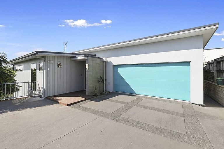 Photo of property in 18a Dorset Avenue, Westown, New Plymouth, 4310