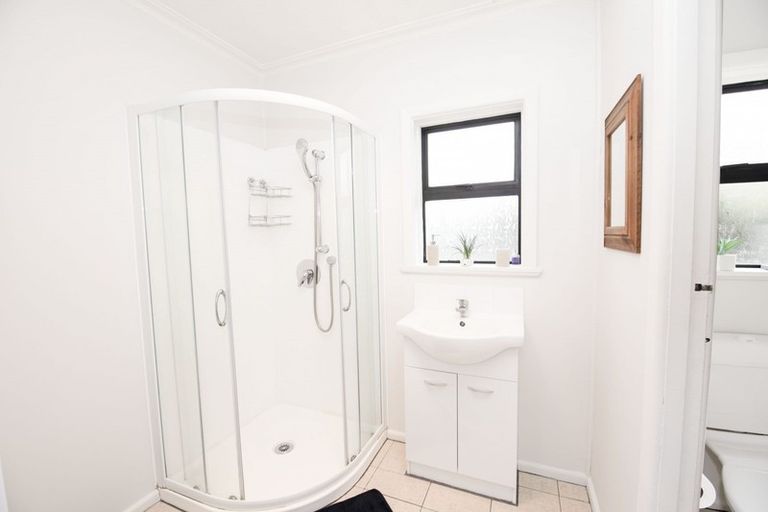 Photo of property in 2 Masefield Avenue, Maraenui, Napier, 4110