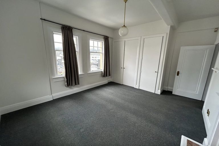 Photo of property in Chatsworth Flats, 5/23 Pirie Street, Mount Victoria, Wellington, 6011