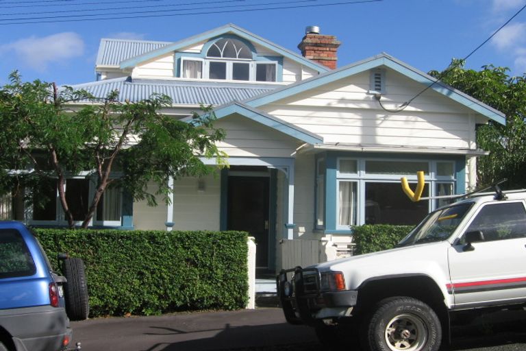 Photo of property in 7 Kerr Street, Devonport, Auckland, 0624