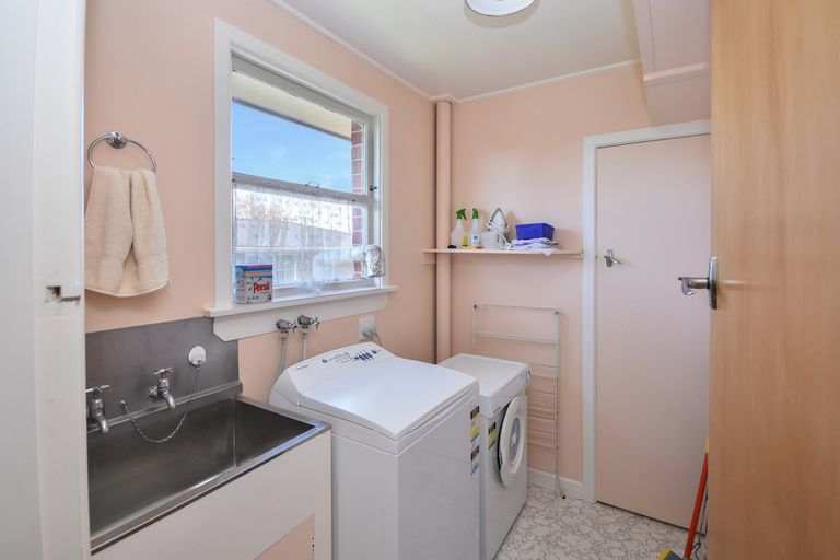 Photo of property in 91 Gilkison Street, Halfway Bush, Dunedin, 9010