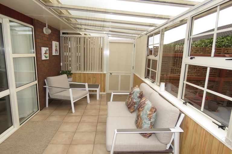 Photo of property in 51 Vogel Place, Waikiwi, Invercargill, 9810