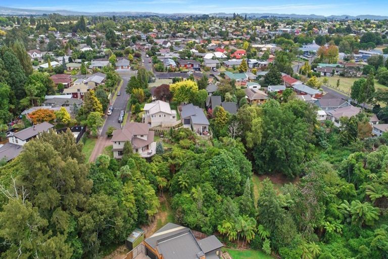 Photo of property in 9 Linthorpe Place, Hillcrest, Hamilton, 3216