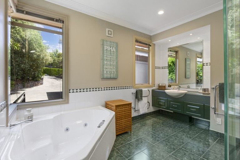 Photo of property in 12 Gulf Harbour Drive, Gulf Harbour, Whangaparaoa, 0930