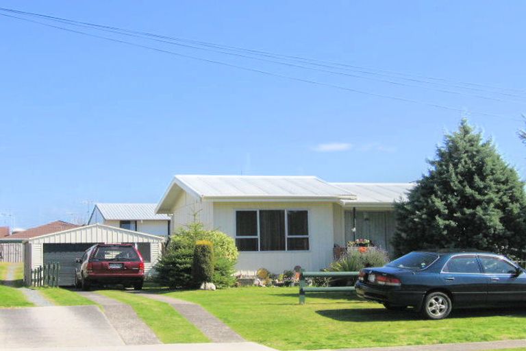 Photo of property in 13b Hawea Street, Mount Maunganui, 3116