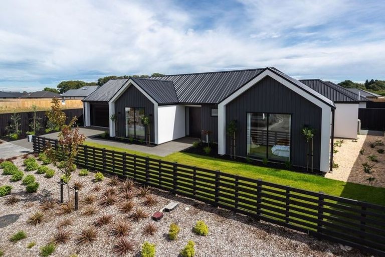 Photo of property in 20 Dray Place, Halswell, Christchurch, 8025