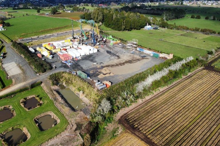 Photo of property in 196 Heights Road, Pukekohe, 2676