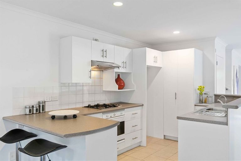 Photo of property in 133a Glendhu Road, Bayview, Auckland, 0629