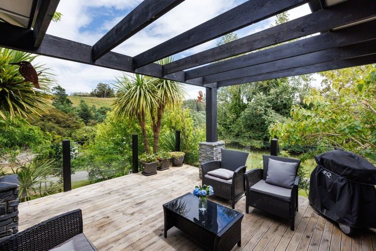 Photo of property in 50 Kingsdale Park Drive, Aokautere, Palmerston North, 4471