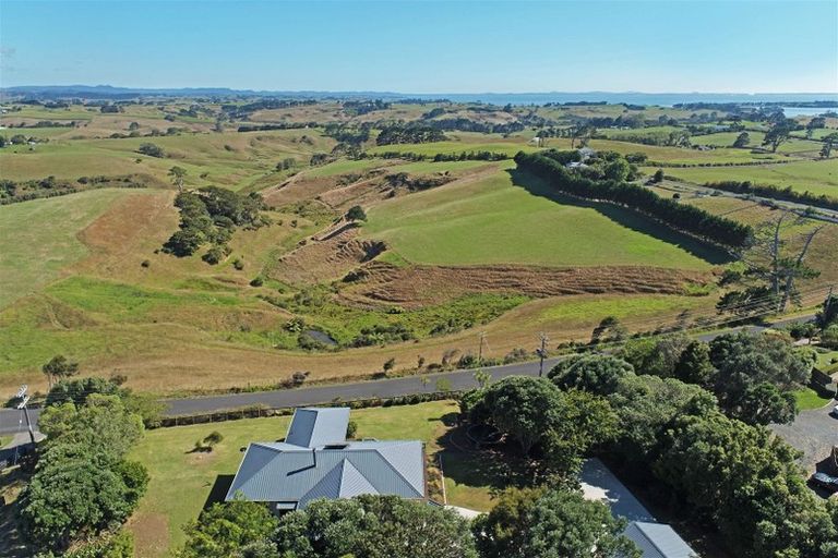 Photo of property in 166 Cooper Road, Pollok, Waiuku, 2684