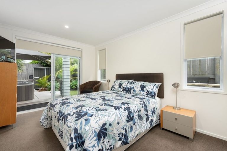 Photo of property in 173 Marine Parade, Mount Maunganui, 3116