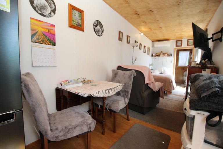 Photo of property in 7 Bowen Street, Woodville, 4920