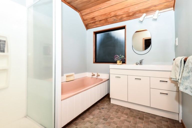 Photo of property in 352a Cobham Drive, Hillcrest, Hamilton, 3216