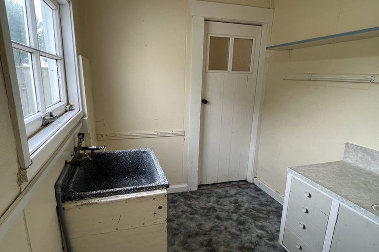 Photo of property in 12 Joseph Street, West End, Palmerston North, 4412