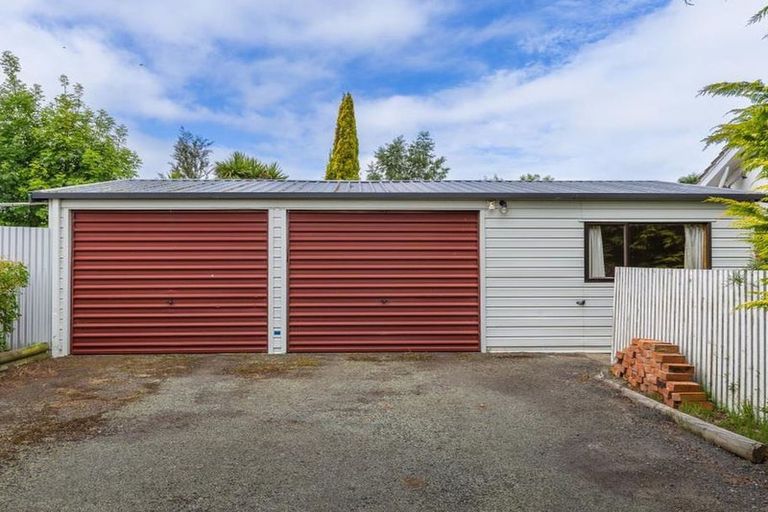 Photo of property in 72 Parsonage Road, Waimate, 7978