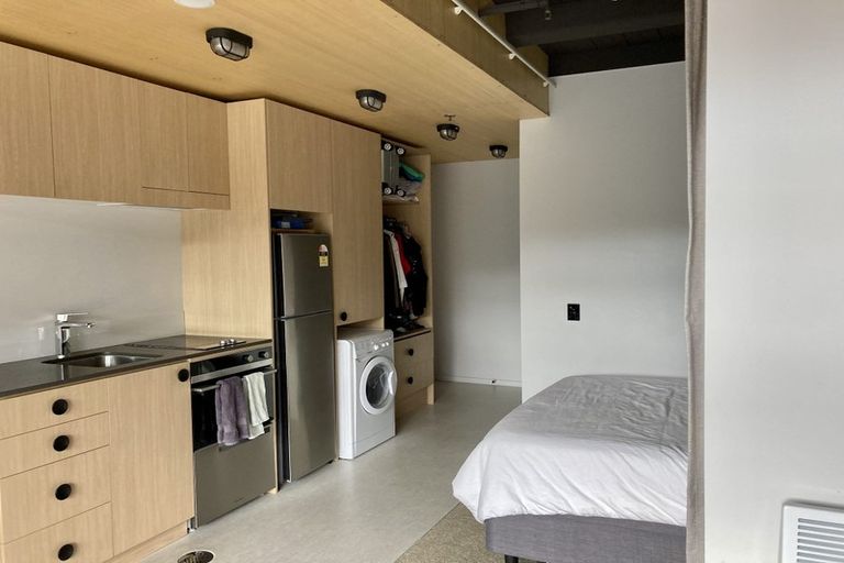 Photo of property in Vedado Apartments, 307/41 Hopper Street, Mount Cook, Wellington, 6011