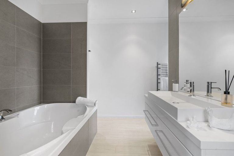 Photo of property in 12 Riverfields Lane, Tamahere, Hamilton, 3283