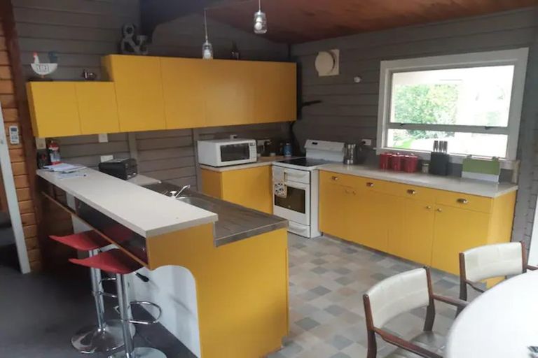 Photo of property in 17 Howe Street, New Brighton, Christchurch, 8083