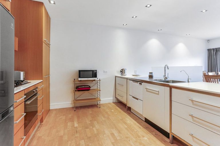 Photo of property in 7/258 Hurstmere Road, Takapuna, Auckland, 0622