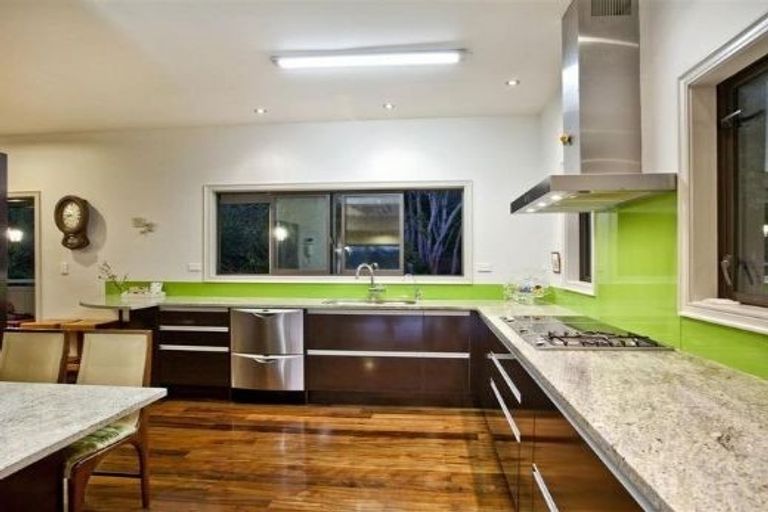 Photo of property in 14 Rahui Road, Greenhithe, Auckland, 0632