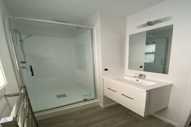 Photo of property in 1/14 Corunna Road, Milford, Auckland, 0620