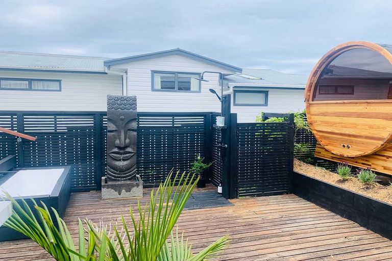 Photo of property in 103 Stanmore Bay Road, Stanmore Bay, Whangaparaoa, 0932