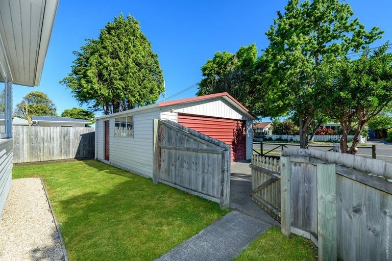 Photo of property in 304 Wairakei Road, Bryndwr, Christchurch, 8053