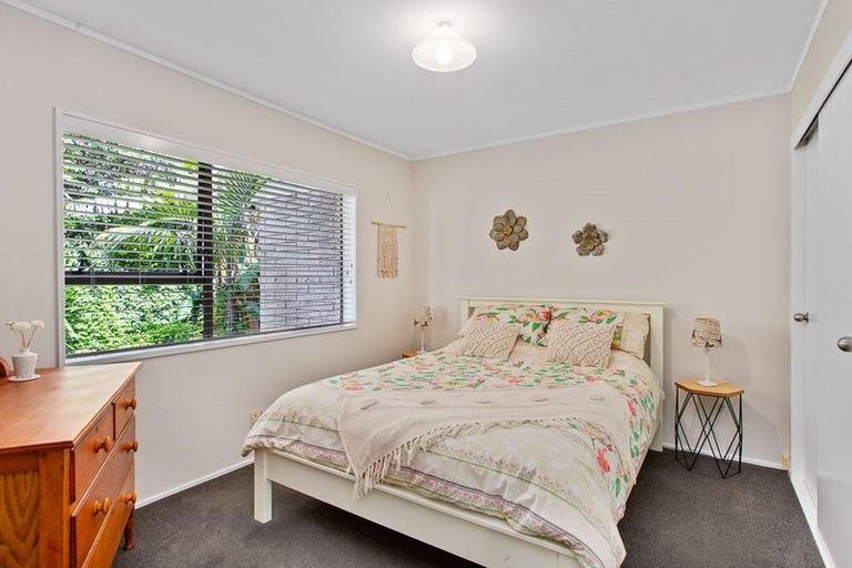 Photo of property in 19b Lillian Place, Orewa, 0931