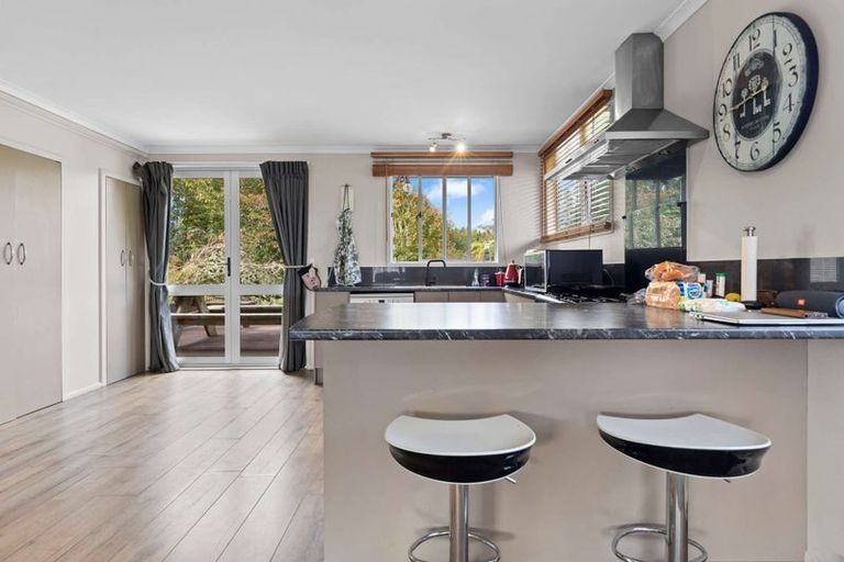 Photo of property in 18 Utuhina Road, Springfield, Rotorua, 3015