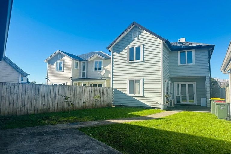 Photo of property in 10 Bellbird Street, Papakura, 2110