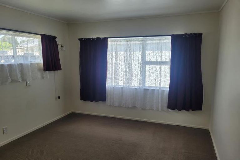 Photo of property in 131a Mangorei Road, Merrilands, New Plymouth, 4312