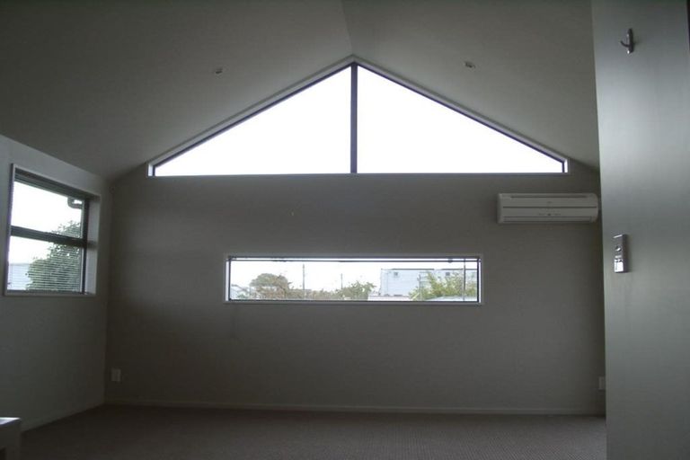 Photo of property in 1/450 Barbadoes Street, Edgeware, Christchurch, 8013