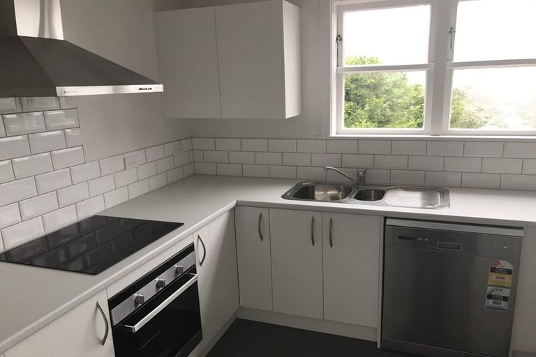 Photo of property in 156 Washington Avenue, Brooklyn, Wellington, 6021