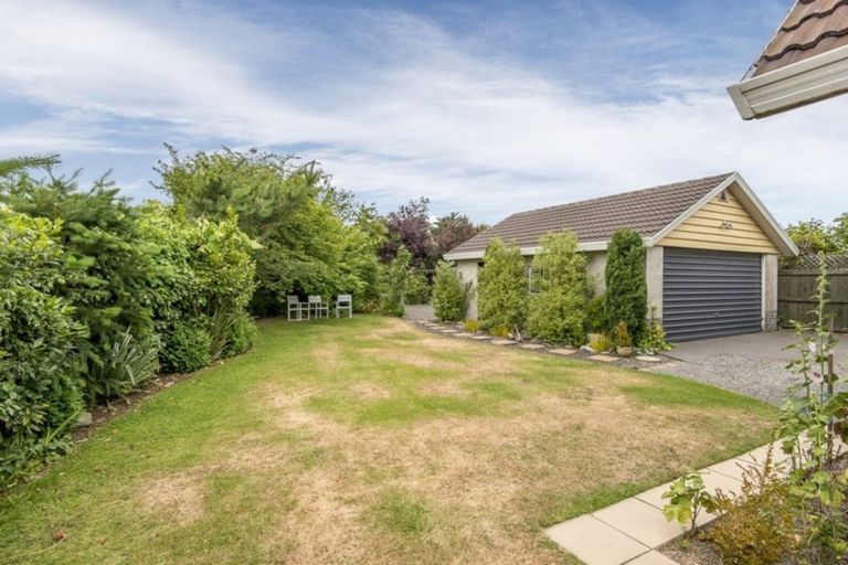 Photo of property in 22 Waitikiri Drive, Parklands, Christchurch, 8083