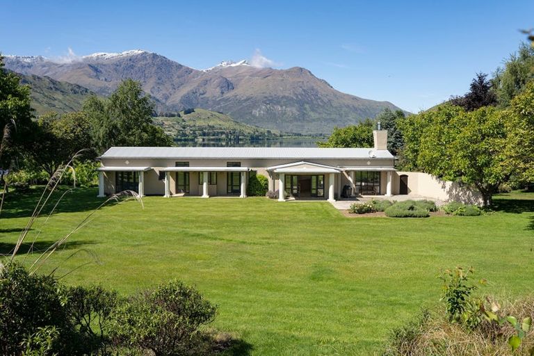 Photo of property in 42 Central Park Avenue, Lake Hayes, Queenstown, 9371