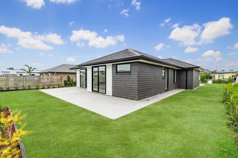 Photo of property in 5 Spinnaker Lane, Mangawhai, 0505