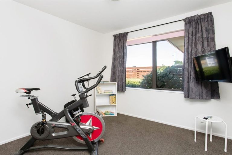 Photo of property in 114 Pegasus Boulevard, Pegasus, 7612