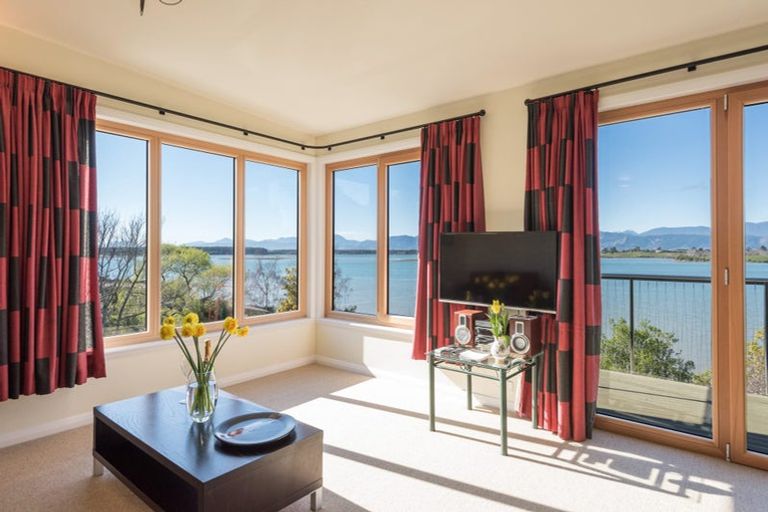 Photo of property in Atholwood Luxury Accommodation, 118 Bronte Road East, Bronte, Upper Moutere, 7173