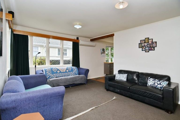 Photo of property in 54 Rowcliffe Crescent, Avonside, Christchurch, 8061
