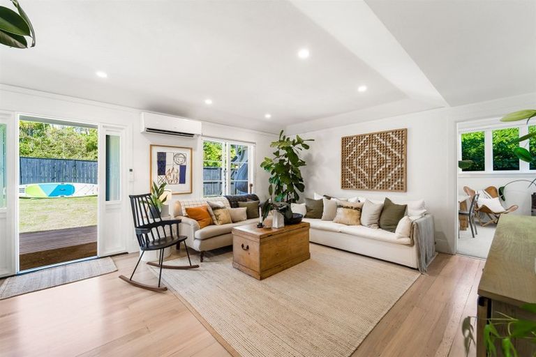 Photo of property in 1/86 Beach Road, Castor Bay, Auckland, 0620