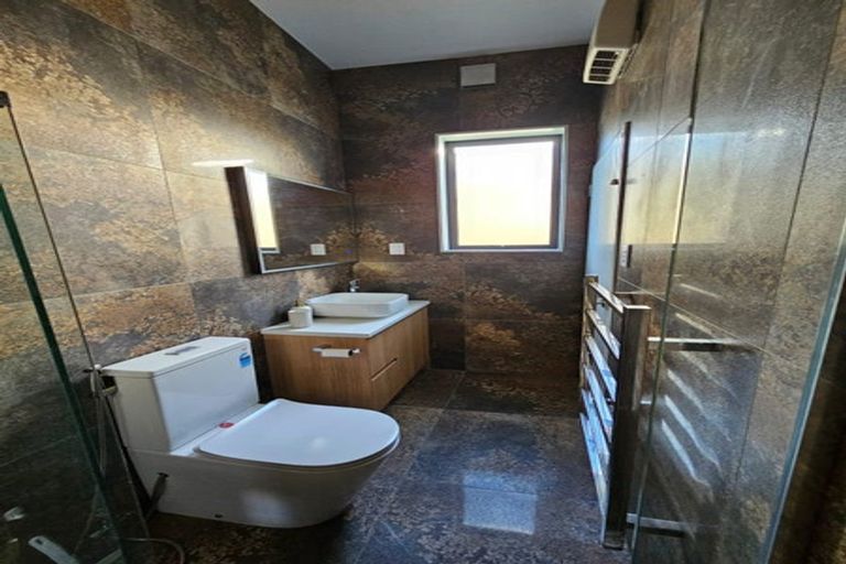 Photo of property in 38b Verran Road, Birkdale, Auckland, 0626