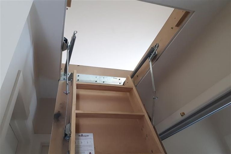 Photo of property in 12 Toi Toi Place, Northcote, Auckland, 0627