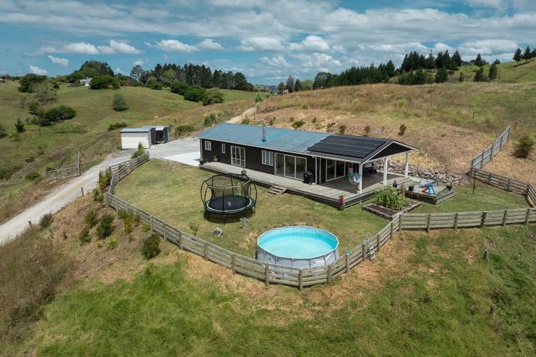 Photo of property in 331 Franklin Road, Paparoa, 0571