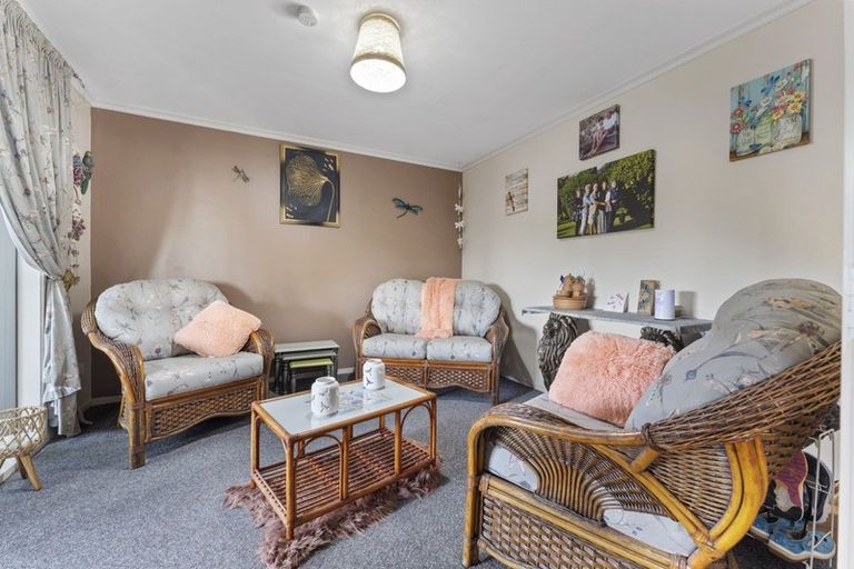 Photo of property in 3 Mabey Street, Eltham, 4322