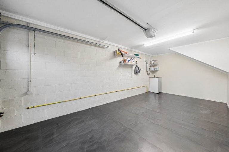 Photo of property in 143 Ironside Road, Johnsonville, Wellington, 6037