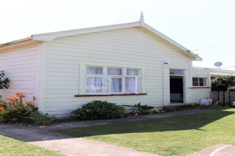 Photo of property in 123 Cambridge Street, Levin, 5510